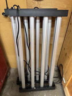 Grower's Choice X TSL HortiTech ROI-E680 LED Grow Light