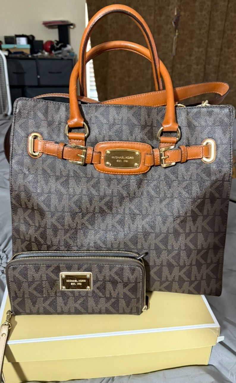 Michael kors Large Satchel And Wallet
