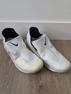 Nike flyease shoes