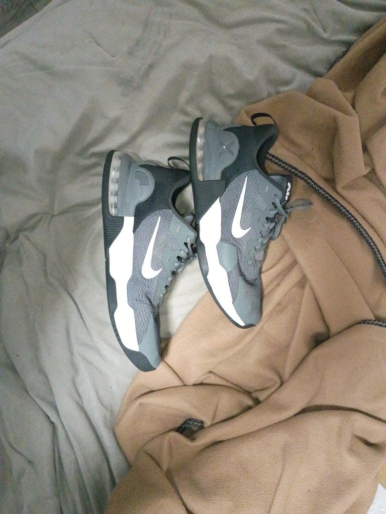 Nike Shoes 