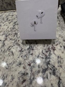 AirPods Pro (2nd generation) with MagSafe Charging Case (USB-C)
