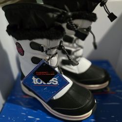 Kids Totes Alpine Mackenzie winter boots, snow