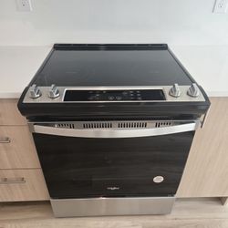 Whirlpool 30 Inch Electric Range