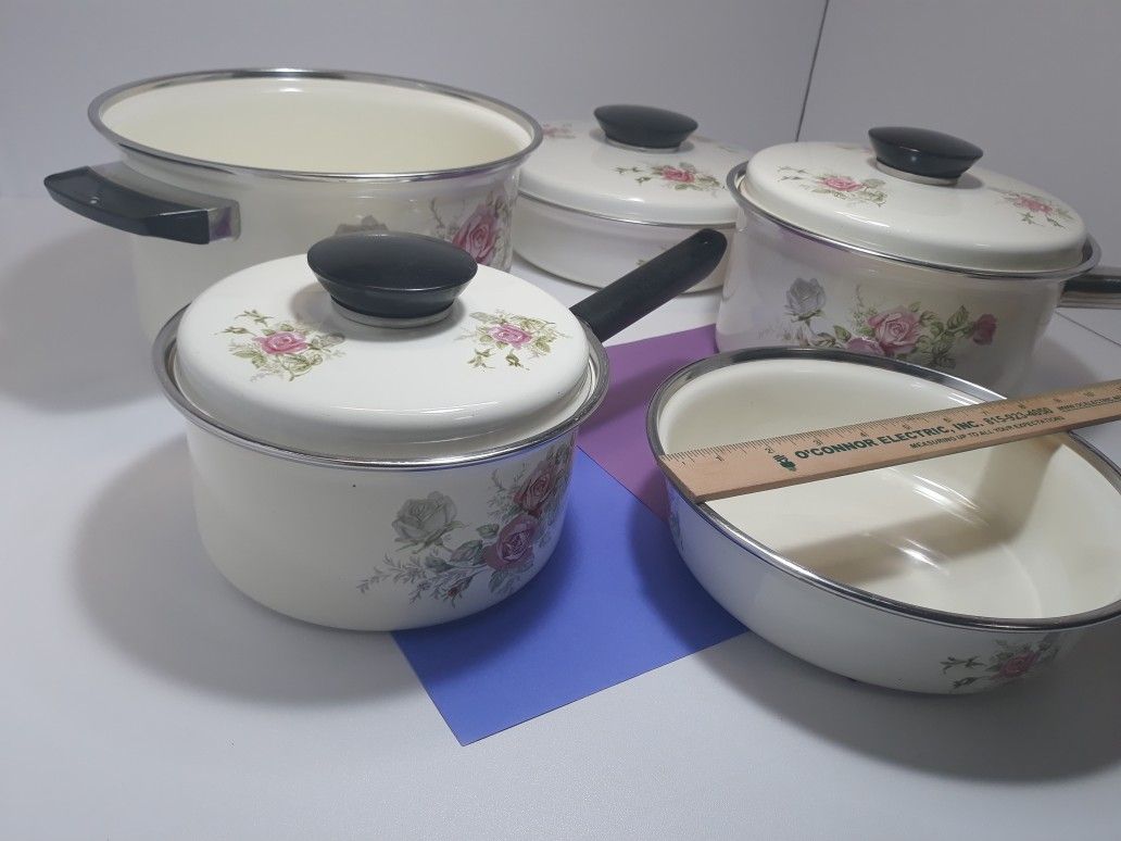 Enamelware rose pattern pan set by Marubishi