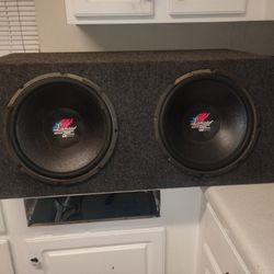 Lanzar American Crafted VS series 1500 watt 12"inch speakers with box