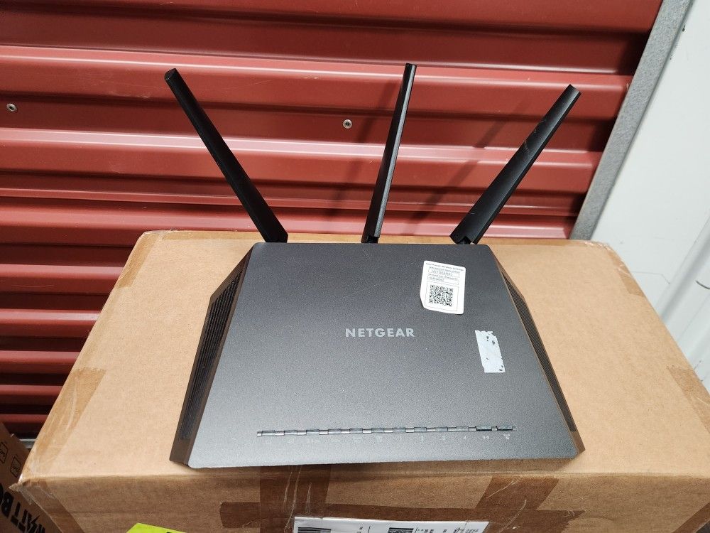 Nighthawk Router Ac1900