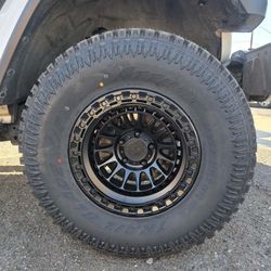 17x9 Mojave Lock Off-road Rims And Tires 35/1250/17 Atturo XT