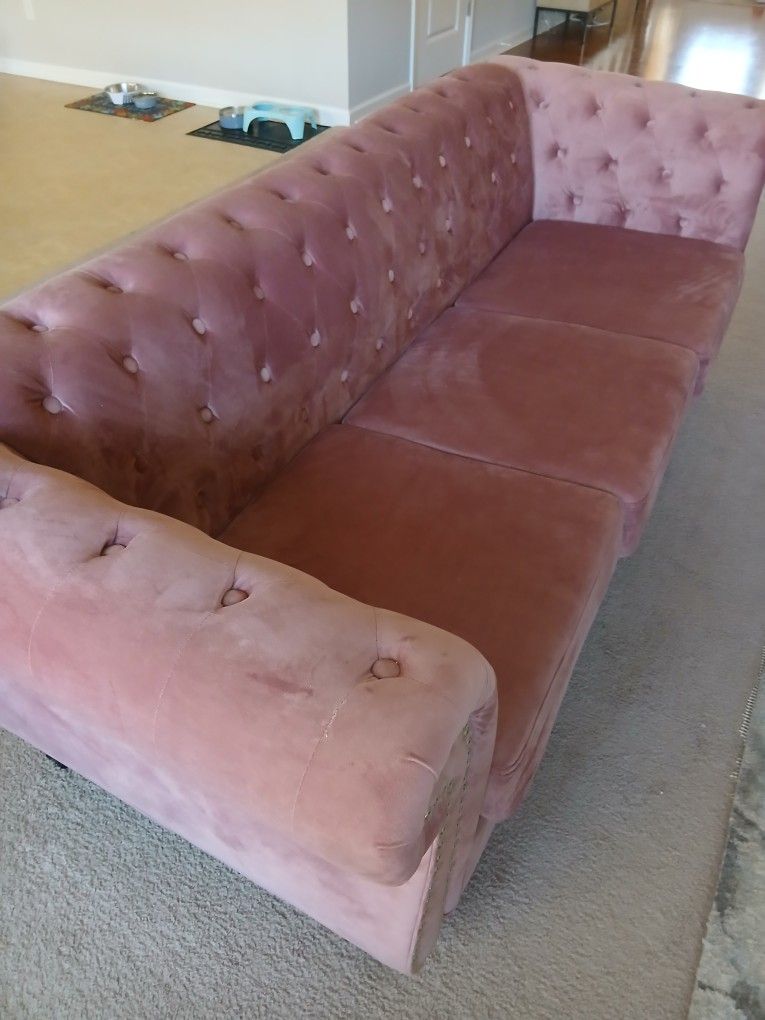 
Set of 2 Velvet Chesterfield Chairs + Matching 82.6" Sofa — Like New - $1,200 OBO (Simpsonville)