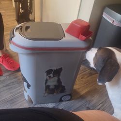 AlliBert  Waterproof Large Dogfood Holder