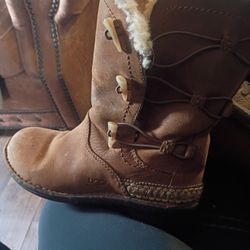 UGG Size 7 Great Condition 