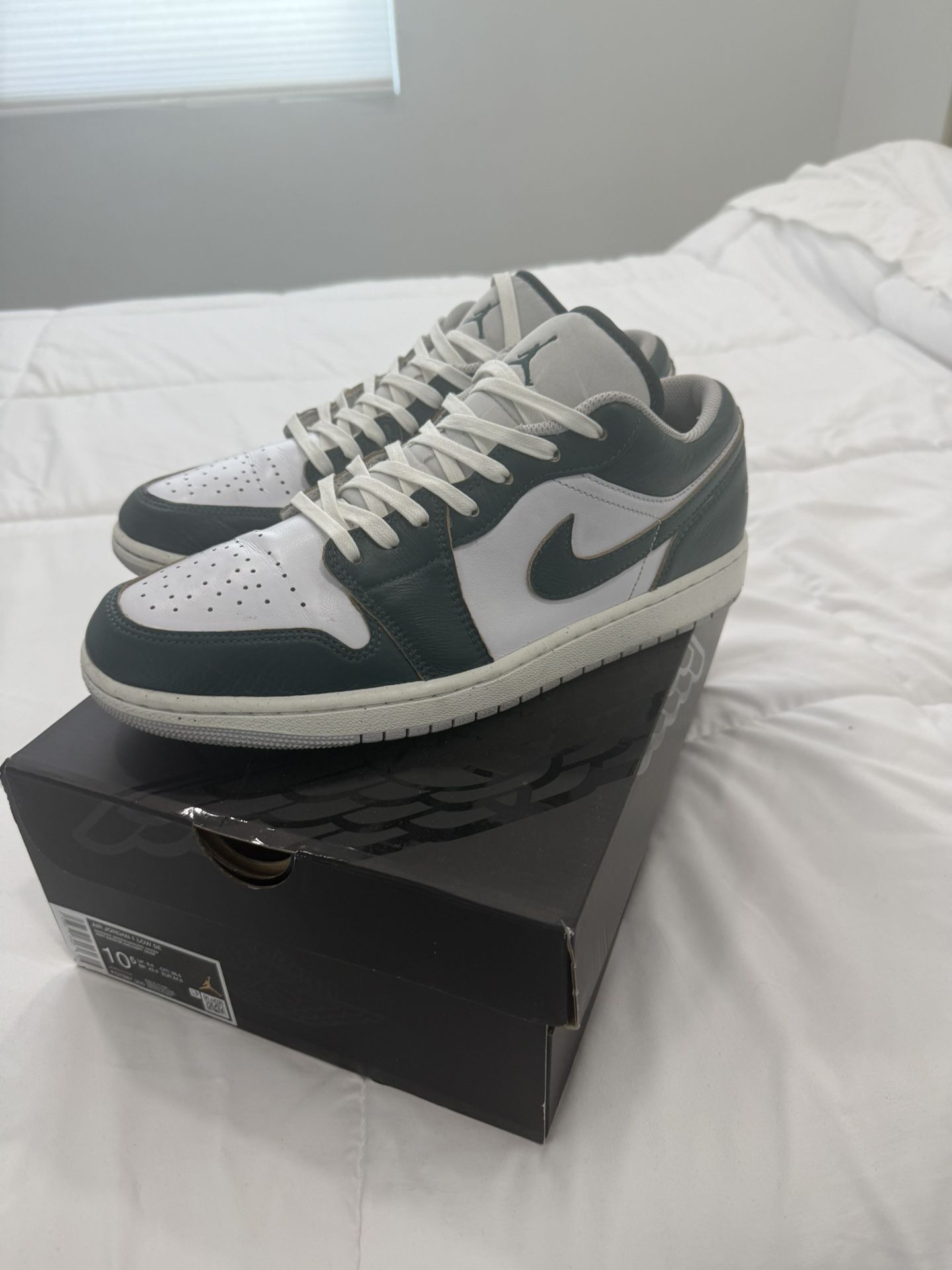 Air Jordan 1 Low SE