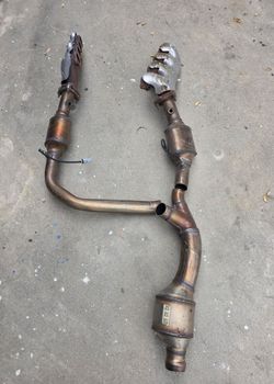 Chevy Silverado Catalytic Converter  for 2016 to 2018  chevroet silverado 5.3L