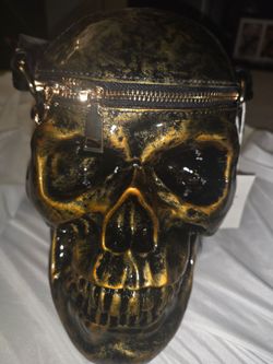 Skull Shaped Handbag Black and Gold