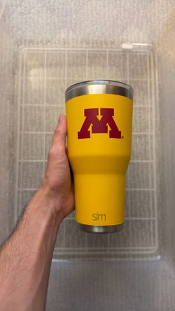 Uni of Minnesota tumbler