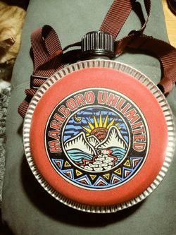 Vintage Marlboro unlimited canteen