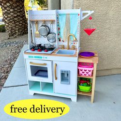 FREE DELIVERY — Kidkraft Kids Kitchen Toy w/ Accessories 