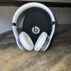 Beats Solo 3