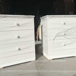 2 Piece White Nightstand Set (( 