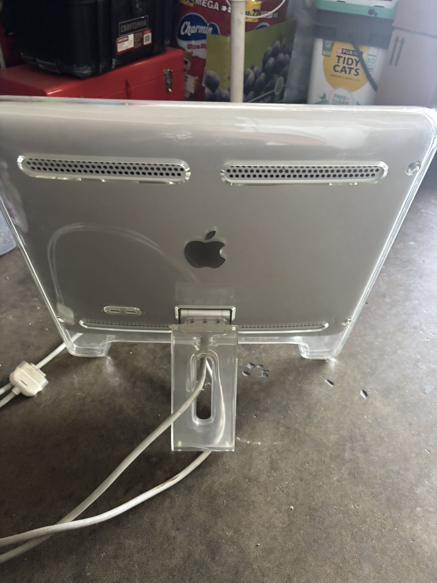 Vintage Apple 17 Studio Display (LCD/ADC), model M7649