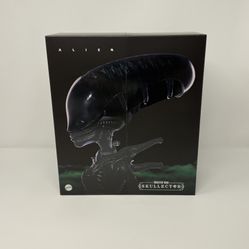 Monster High Skullector Alien Doll