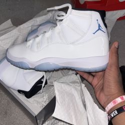 Jordan 11 legend blues