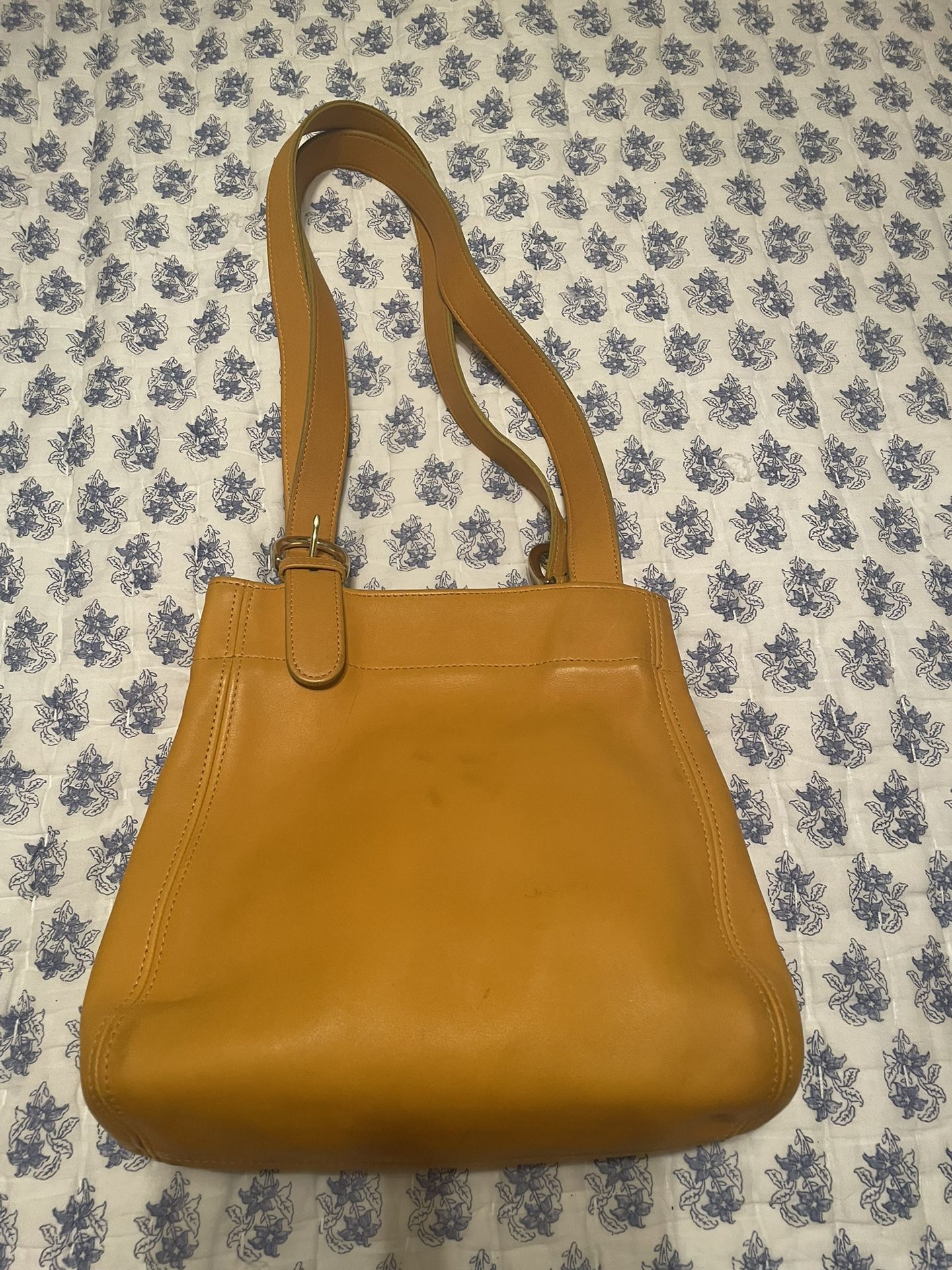 GUC Vintage Coach SoHo Buckle Bag Yellow