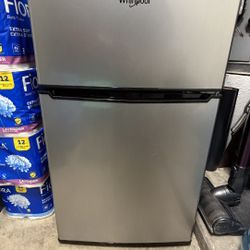 whirlpool mini fridge