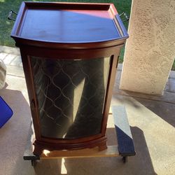 Wine Cabinet with removable tray for  Cheese and cracker 