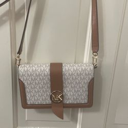 Micheal Kors Purse