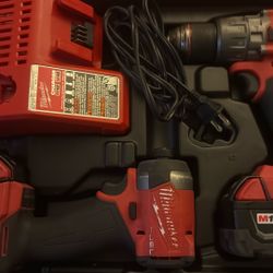 Milwaukee M18 FUEL 18V Lithium-Ion Brushless Cordless Hammer Drill and Impact Driver Combo Kit (2-Tool) with 2 Batteries