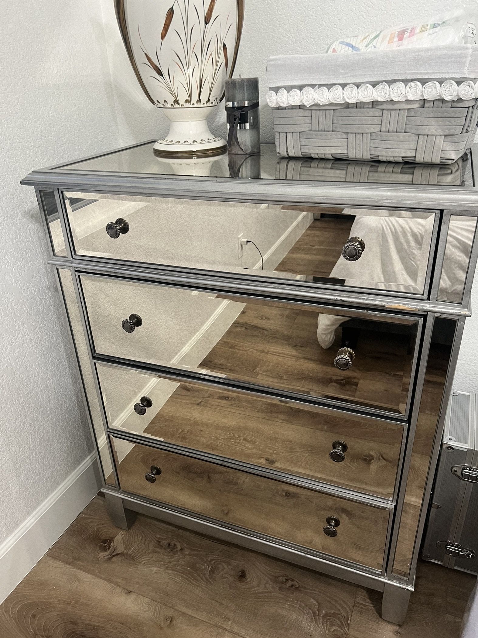 Dresser Grey With Glass Mirror