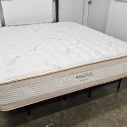 LIKE NEW! Saatva Rx King Mattress - Delivery Available