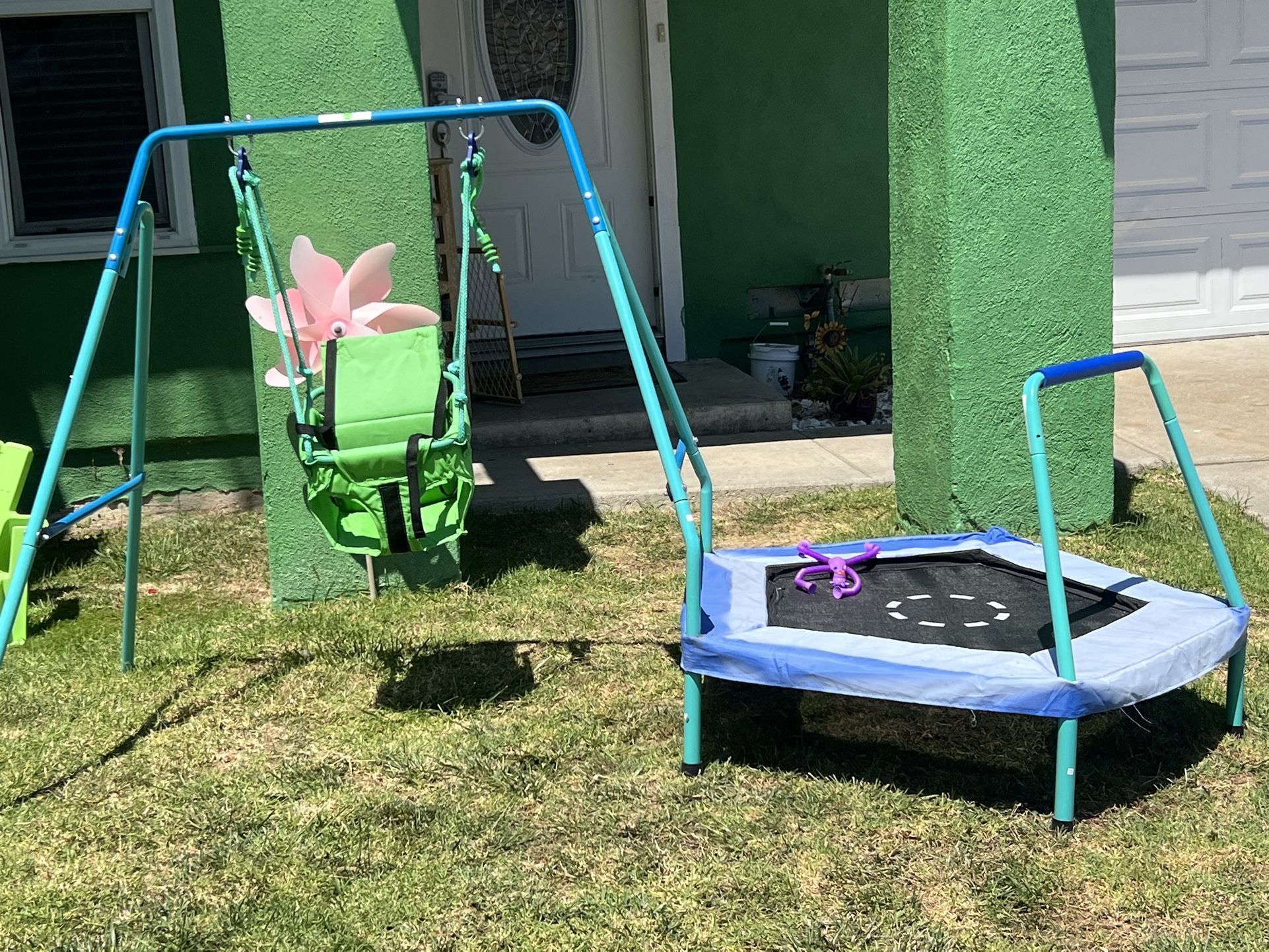 Kids Trampoline & Swing Set