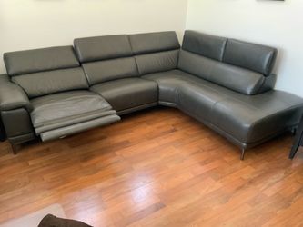 Power reclining leather 2 piece sectional adjustable headrests modern 112” x 90” sofa couch