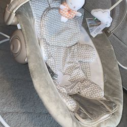 Ingenuity Baby Chair/Bouncer 