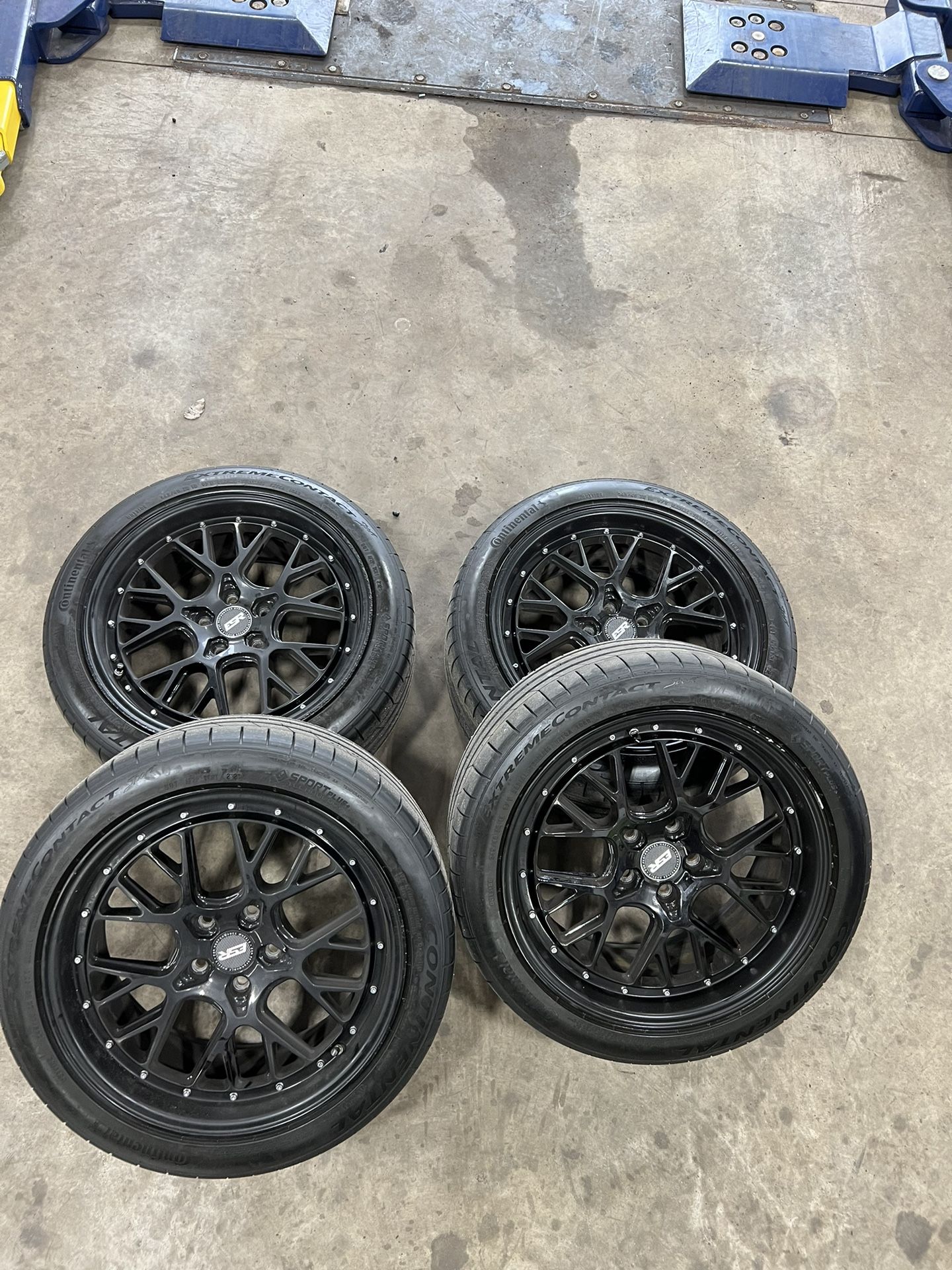 ESR CS11/Continental Extreme Contact Sport