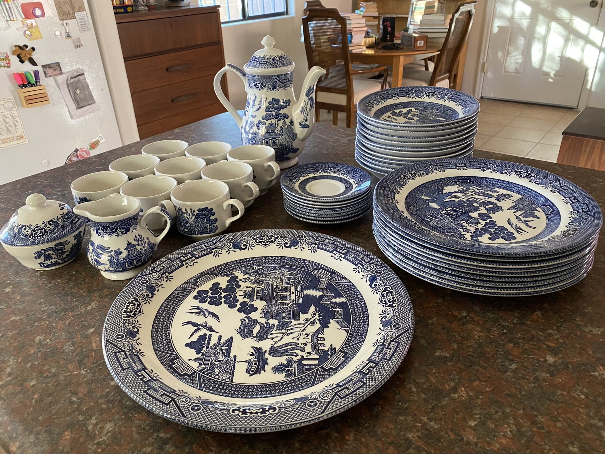 Blue Willow Dish Set