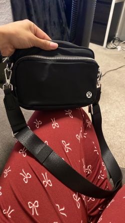 Lululemon Purse 
