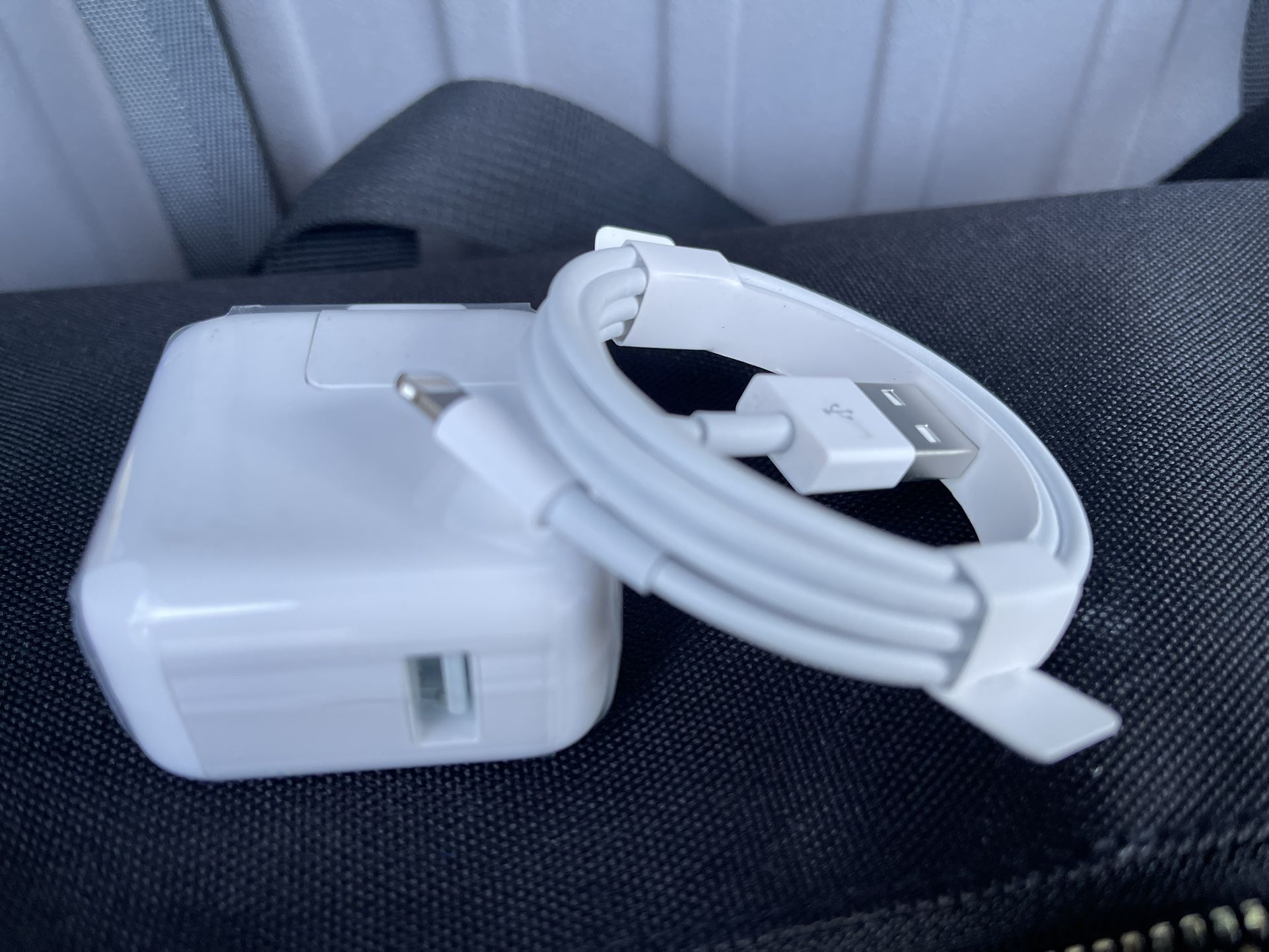 12W Genuine OEM Apple iPhone USB Charger & Lightning Cable