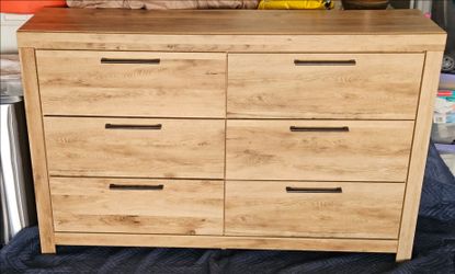 Dresser and headboard footboard