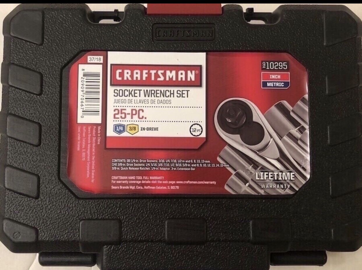 Brand new in box 25 piece Craftsman socket wrench set