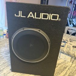 JL Audio 12TW1 Subwoofer System With Amp