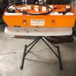 10 Ton Portable Power. Never Been Used..missing A Couple Of Pieces Missing.still A Great Deal..