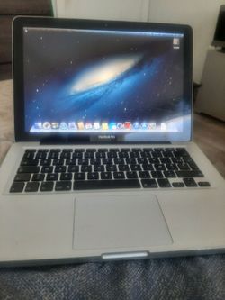 Macbook pro 2.5ghz i5 8gb ram 1tb HD