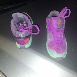 Ja Christmas Edition Basket Ball Shoes