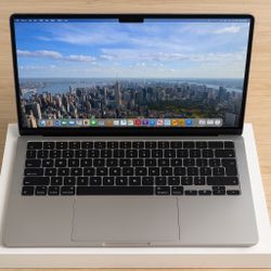 15-inch Laptop – Excellent Condition 