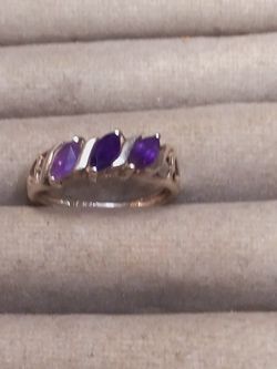 St.Silver Ring W/3 Purple Stones-Sz 7.5-1.95 Grams 1st Come 1st Served 202