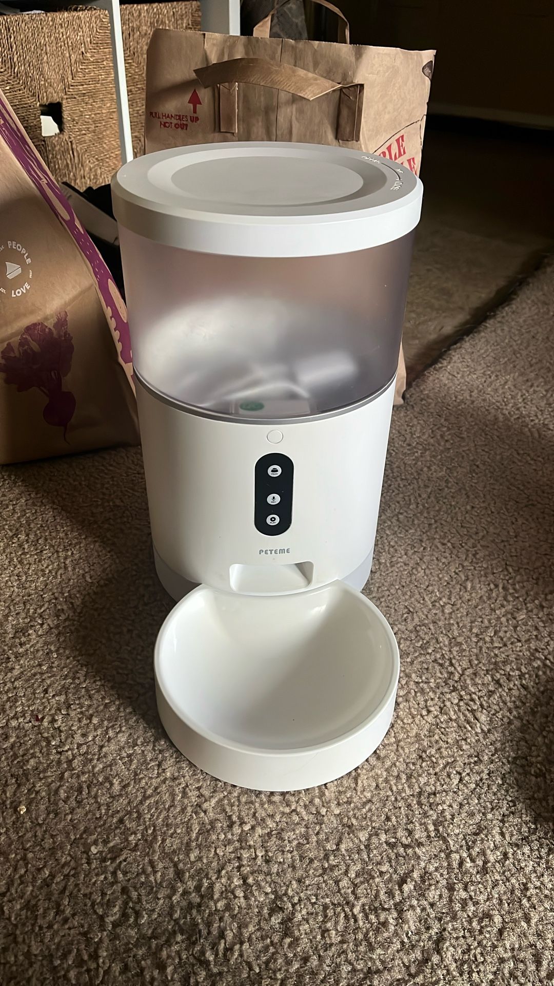 Peteme Automatic 40 L Smart Pet Feeder with Voice Recorder for Small Pets