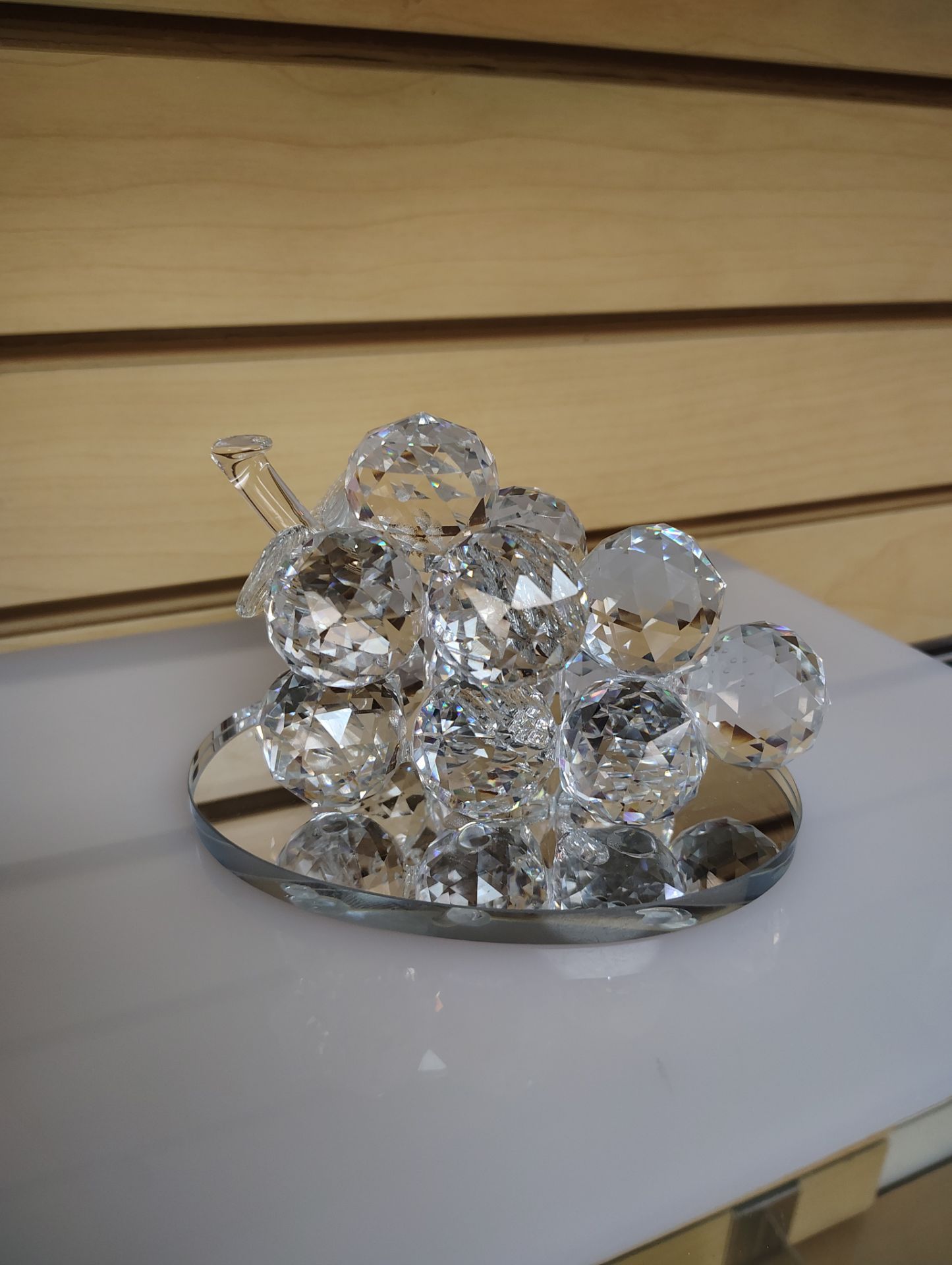 Crystal Glass Grape figurine / statuette ( NEW ) oval mirror base