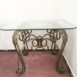 Set of center table & two end tables.